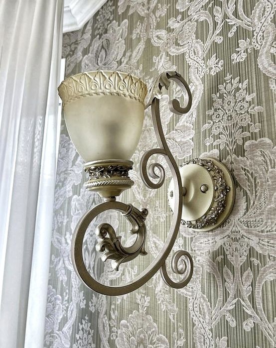 Бра настенное одноламповое. Новое. В наличии 2 шт.