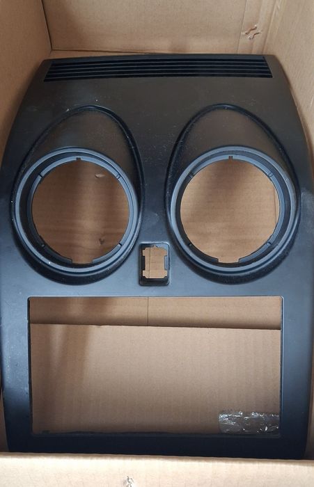 Moldura ou só autoradio Nissan Qashqai J10 de 2013