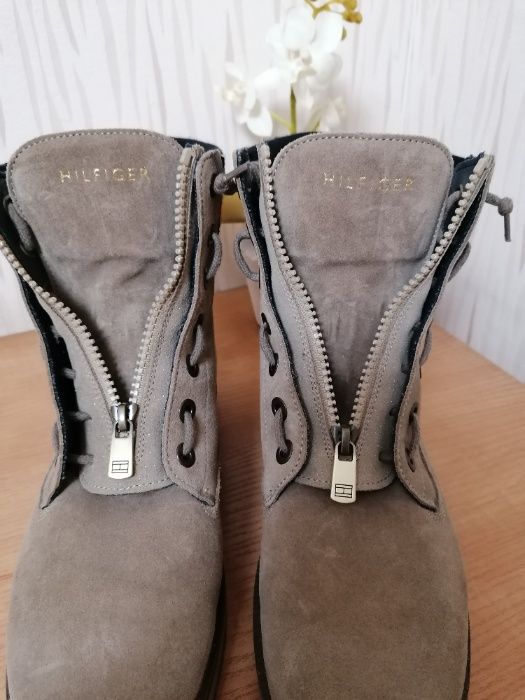 Tommy Hilfiger botki sztyblety Beżowe 40