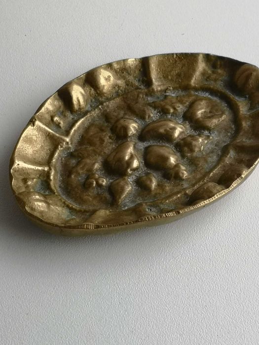 popielniczka mosiężna antyk