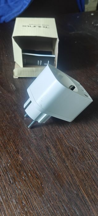 Wtyczka z złączami do ładowarki