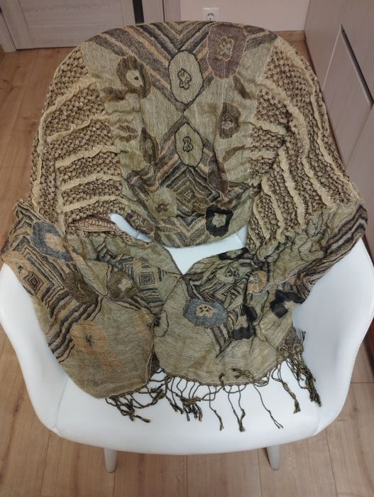 Шарф з Італії,  палантин