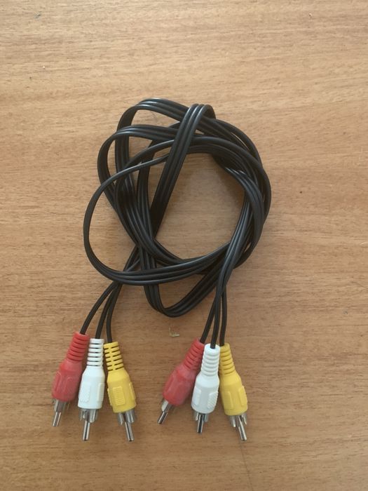 Cabo áudio de 3 entradas
