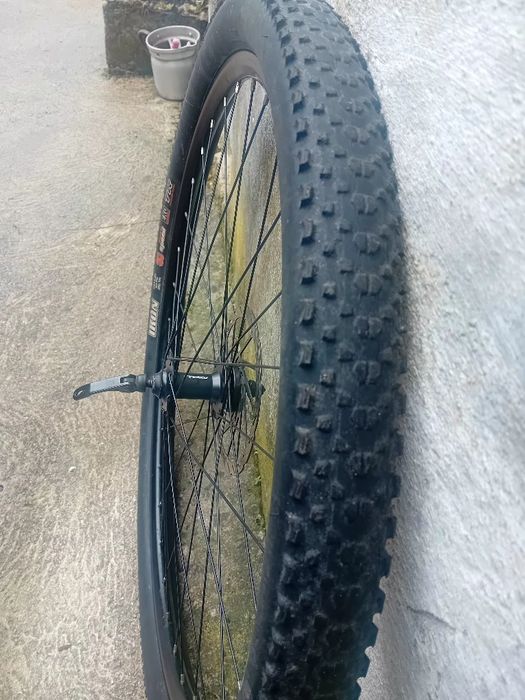 Roda da frente 29 completa