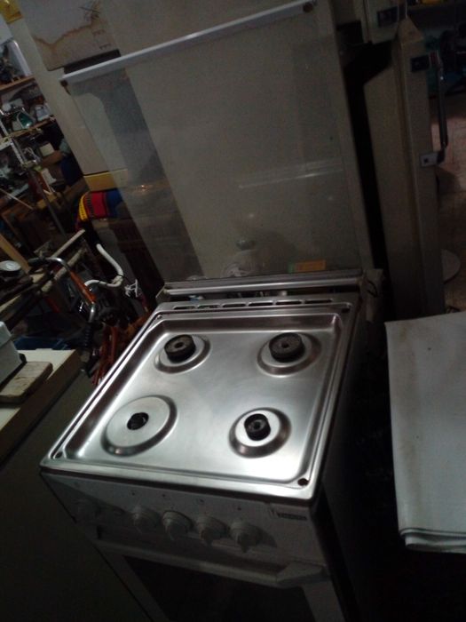 Fogão de cozinha usado.