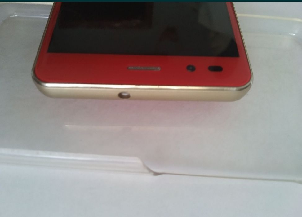 Смартфон BQ-5054 Crystal