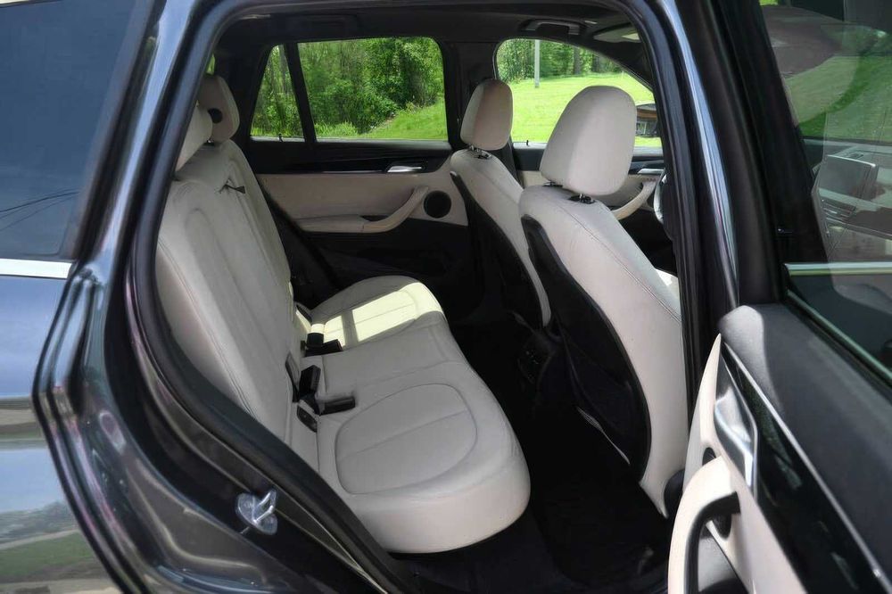 BMW X1 xDrive28i      2019