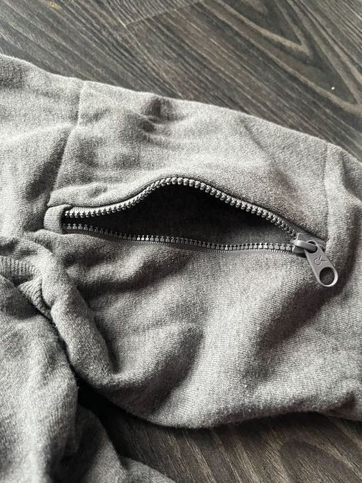 Calvin Klein Performance bluza z zapinaną kieszonką na rękawie