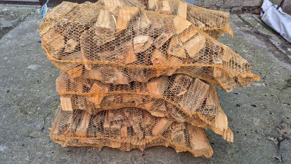 Drewno kominkowe, do pieca, drewno na rozpałkę sosnowe suche