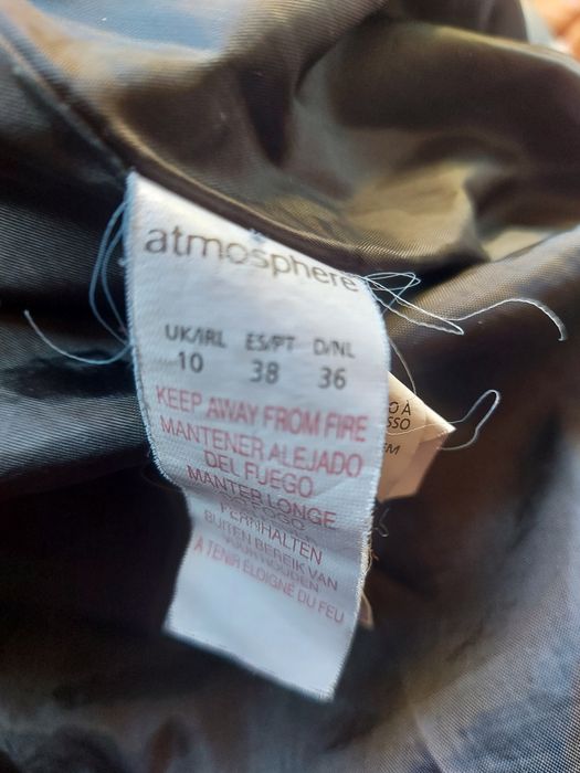 Płaszcz damski czarny rozmiar 38 firma ATMOSPHERE 45%wełna