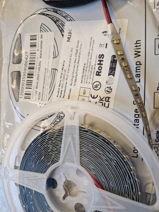 Светодиодная лента, 12 вольт белая.