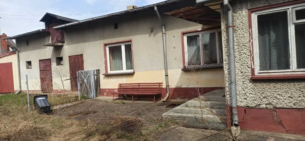 Działkę z przytulnym domem naprzeciwko parku - oaza spokoju dla Twojej rodziny! - Widok 5
