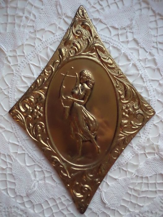 картина панно плакетка Девушка с лирой латунь Англия