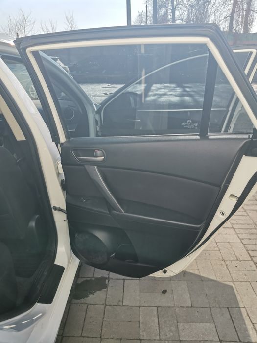 ПРОДАМ Mazda 3! Варта уваги!