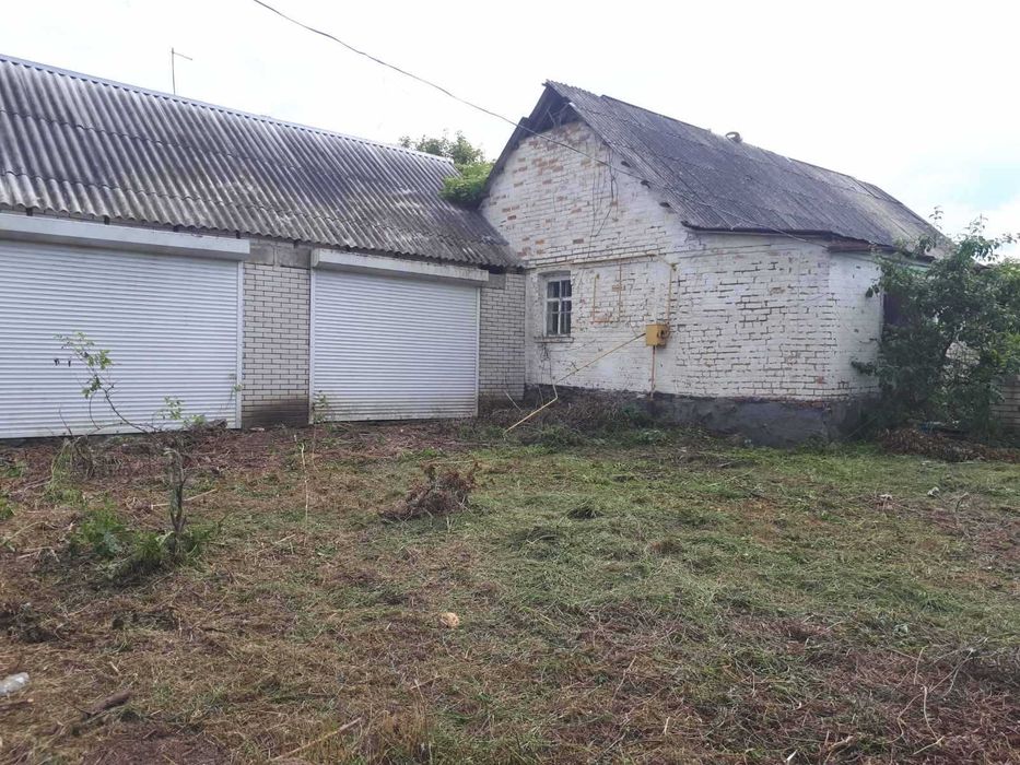 Будинок 53 м², гараж 110 м², 0,61 га в селі Піківець (Уманський район)