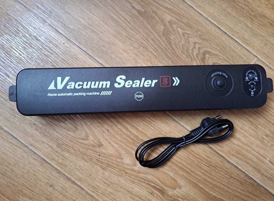 Вакууматор бытовой vacuum sealer