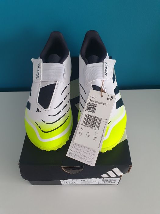 Adidas PREDATOR Club Vel TF J roz.33