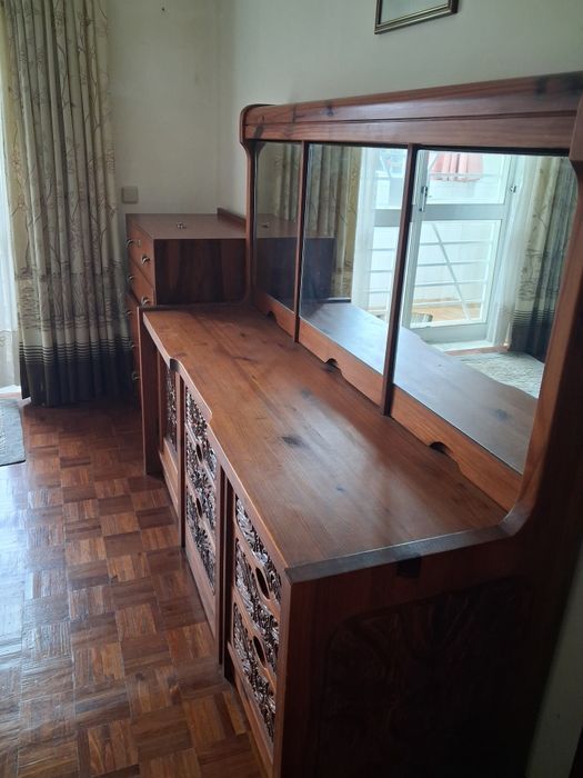 Toucador antigo - preço negociável - oferta do móvel ao lado
