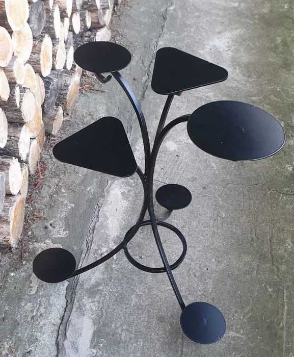 Kwietnik kuty malowany proszkowo
