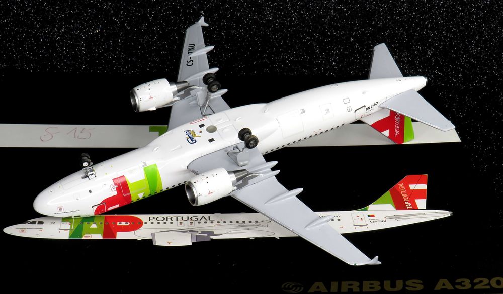 TAP Air Portugal Airbus A320-214 CS-TNU Columbano Bordalo Pinheiro