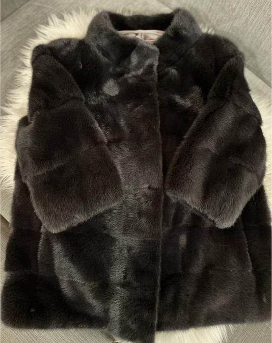 Норкова шуба в ідеальному стані як нова