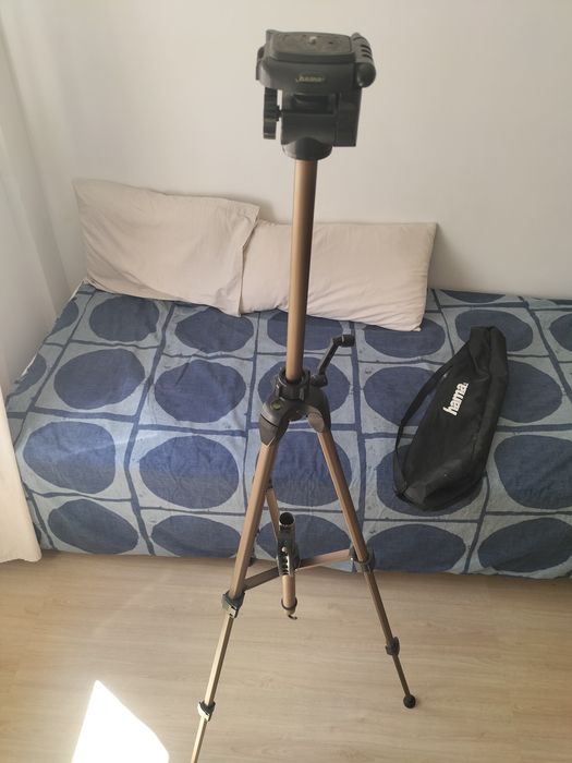 Tripé Hama Star 61 - 150 cm
Altura máxima: 150 cm 150
Em excelente estado