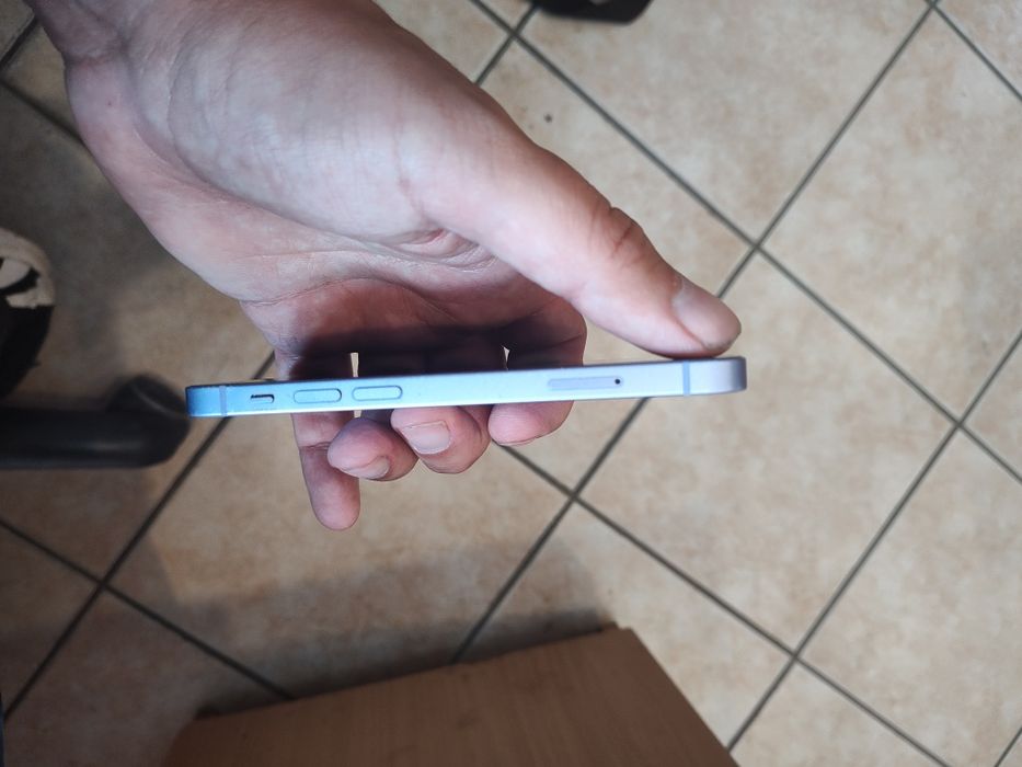 iPhone 12 mini apple