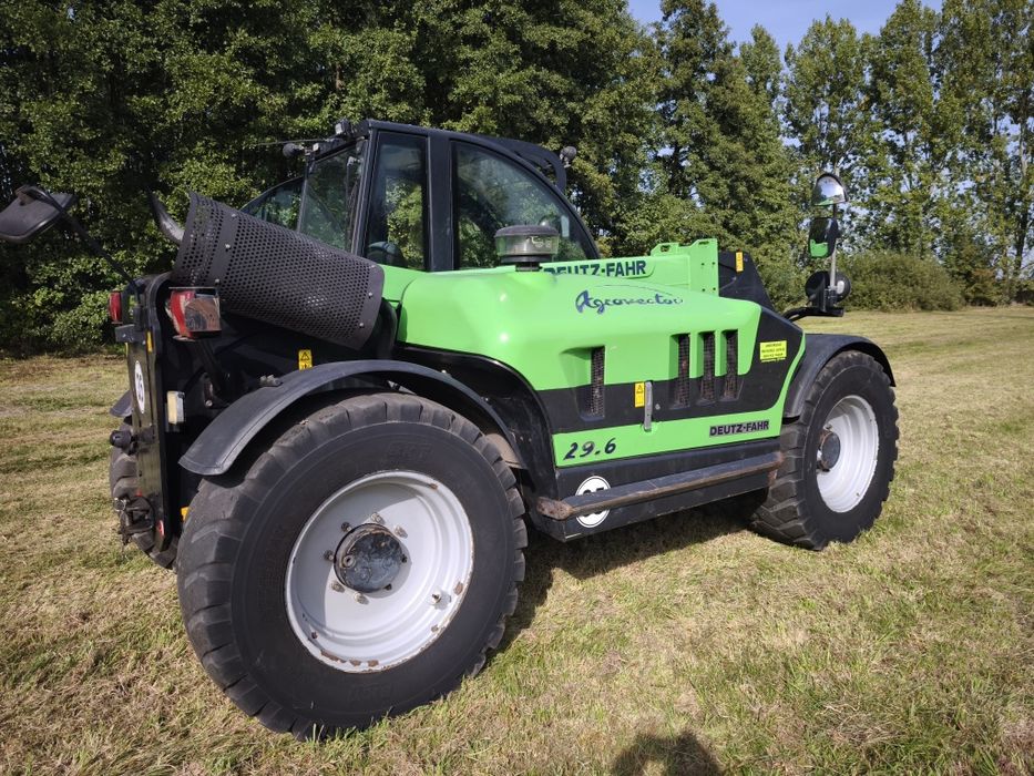 Ładowarka teleskopowa Deutz Fahr 29.6