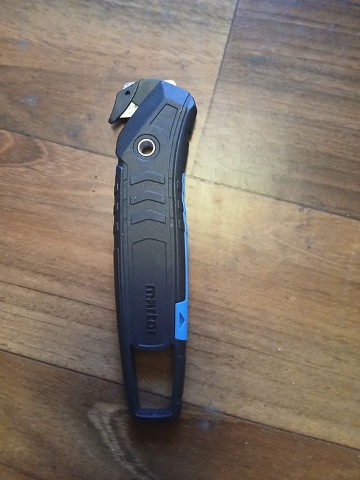 Nóż bezpieczny marton