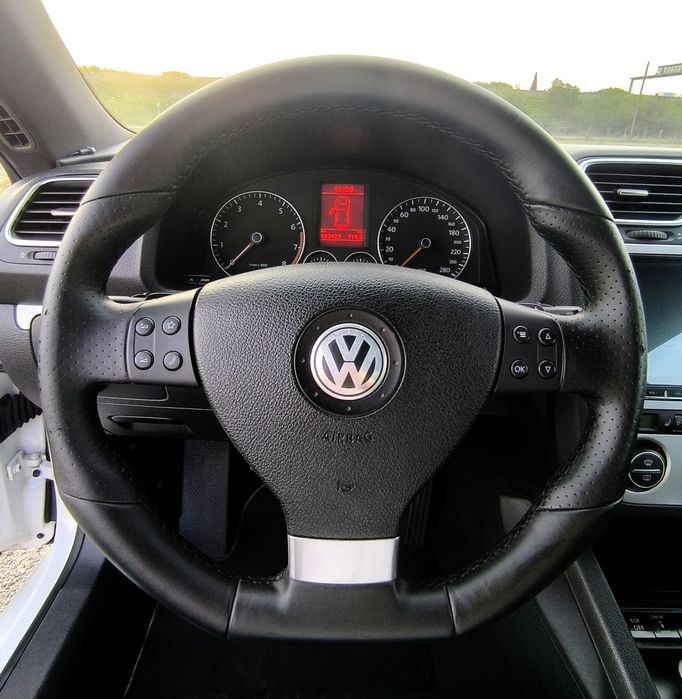 VW Scirocco 2.0 TSi Sport DSG - TROCO