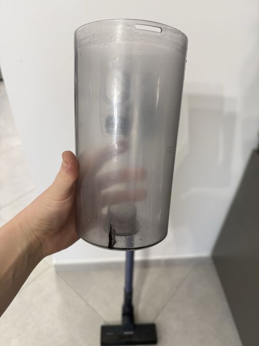 Продам пилосос Акумуляторний пилосос SAMSUNG Jet 65 VS15A6031R4