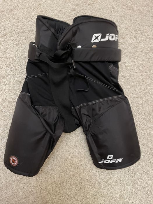 Хокейна екіпіровка