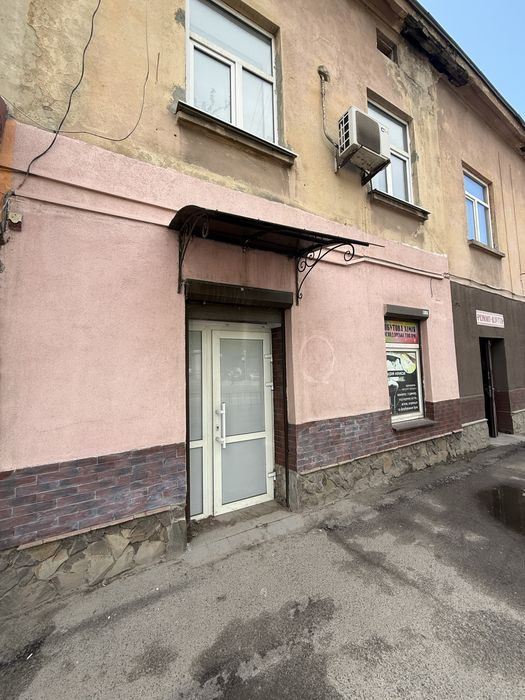 Продаж фасадного приміщення терміново