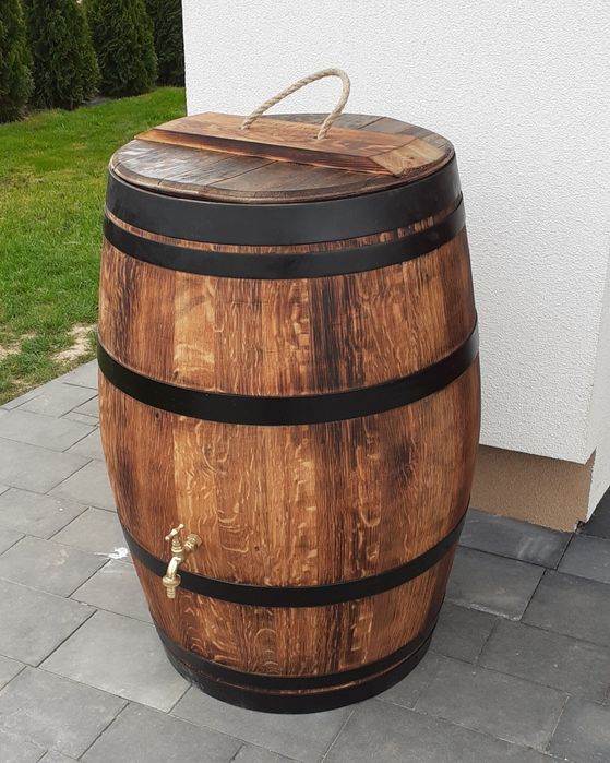 Beczki drewniane dębowe  (zbiornik na wodę)