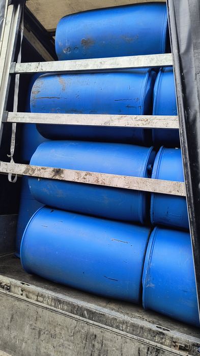 Beczki 200 l 2 korki