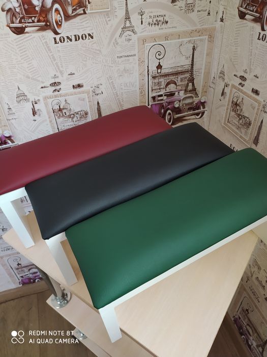 Подставка для маникюра на ножках, подлокотник для маникюра,гель лак