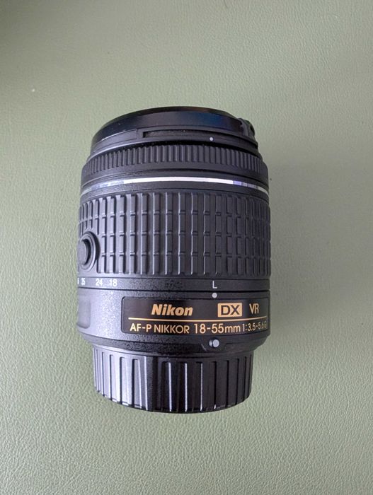 Lente Nikon AF-P DX Nikkor 18-55mm F3.5-5.6 VR
