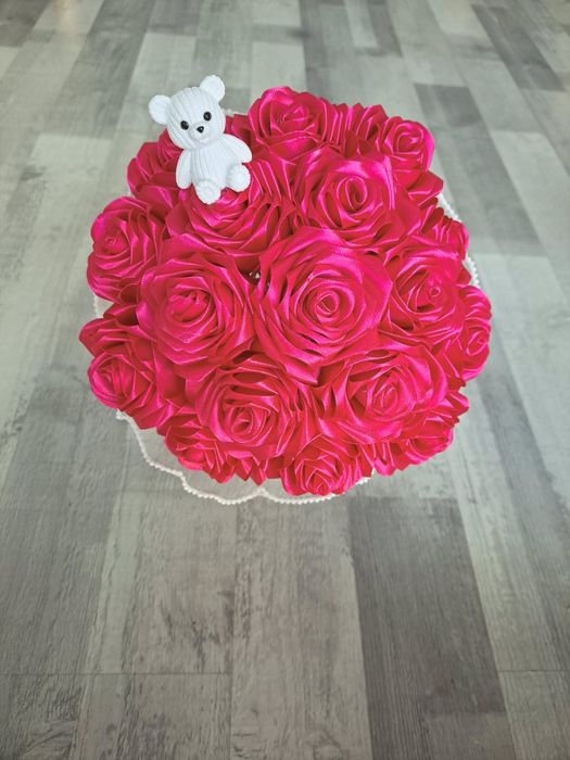 Bukiet ze wstążki satynowej