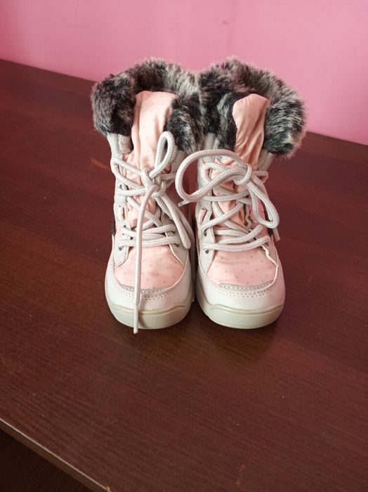 Buciki zimowe dla dziewczynki