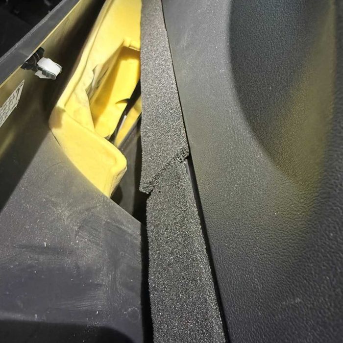 Антискрип Auto Acoustics Ширина стрічки 20 мм, Довжина 6 метрів