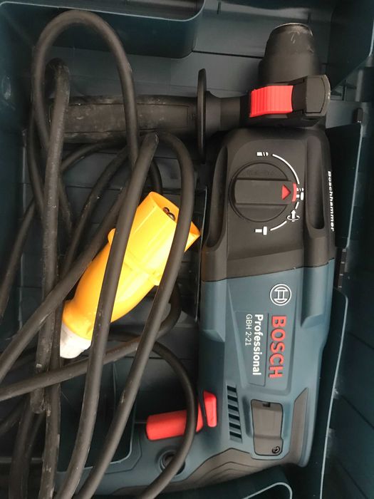 Перфоратор Bosch Professional GBH 2-21,720Вт./110 Вольт/2,0Дж з Англії