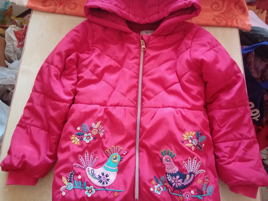 Продам детскую  куртку  на 1,5;2,3,4,5,6,7 лет