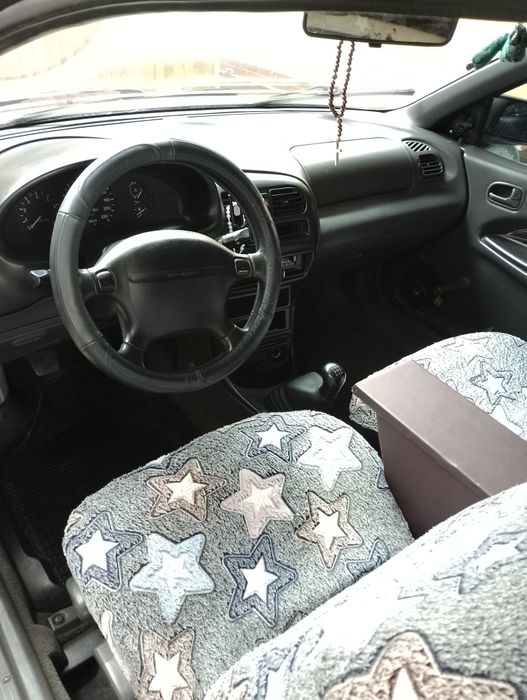 Срочно продам машину Мазда 323 ціна 1650