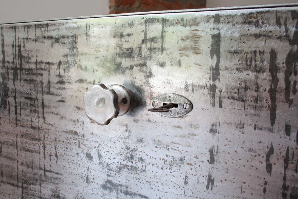 Szafa stalowa, komoda, sejf, stolik RTV loft, szlifowana stal