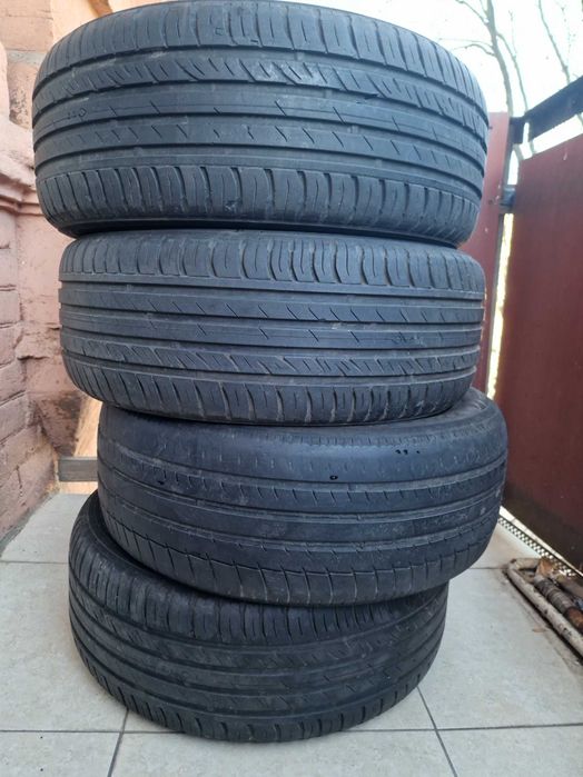 Шини 205/55 R16 б/у 4 шт (докатка)