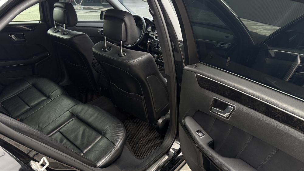 Mercedes-Benz E-Class W212