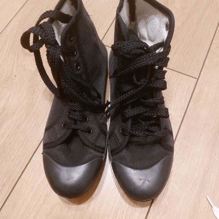 Nowe trampki tenisówki z kołkami czarne dunlop 39 uk 6