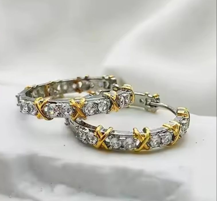 Сережки під бренд