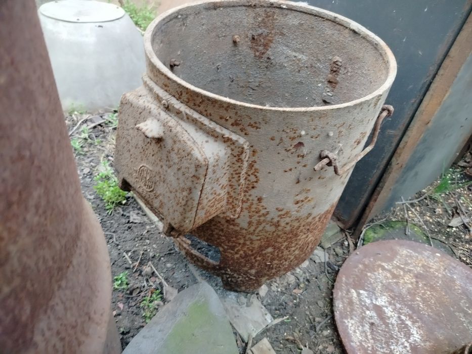 Продам буржуйку чугунную