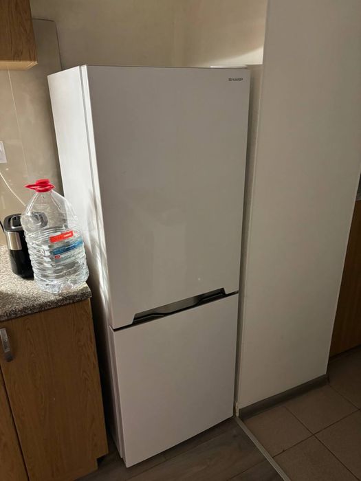 Холодильник Sharp